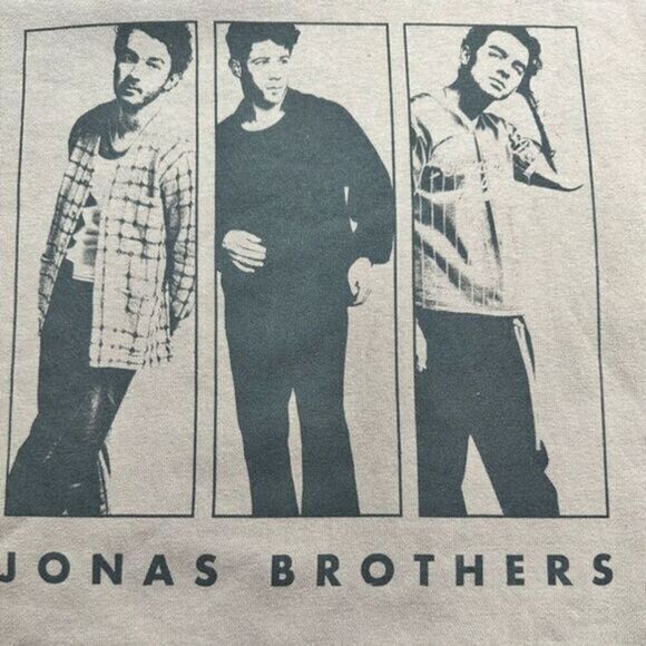 NWOT Unisex Plus Size Tan Jonas. Brothers Concert Tour Hoodie - Size 3XL - Picture 1 of 5